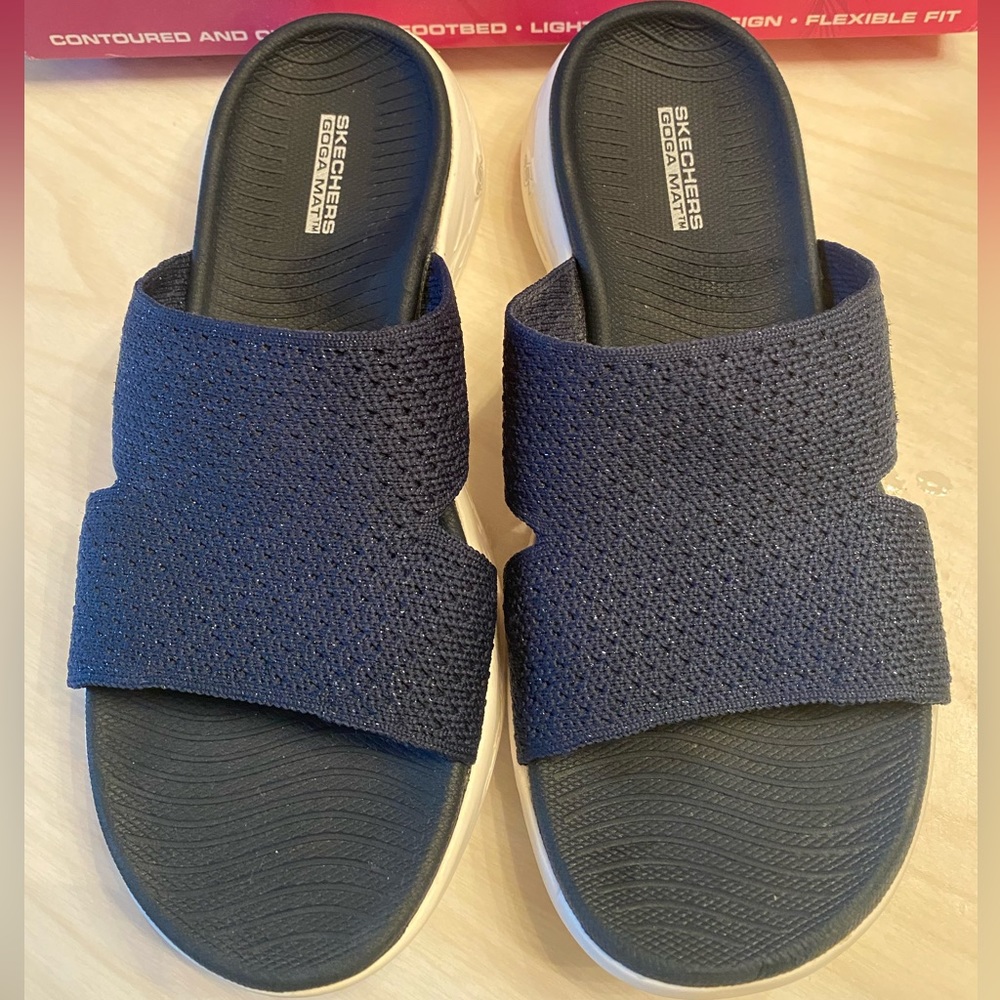 Skechers GO WALK - Adore Womens Slide Sandals - Navy, Size 7